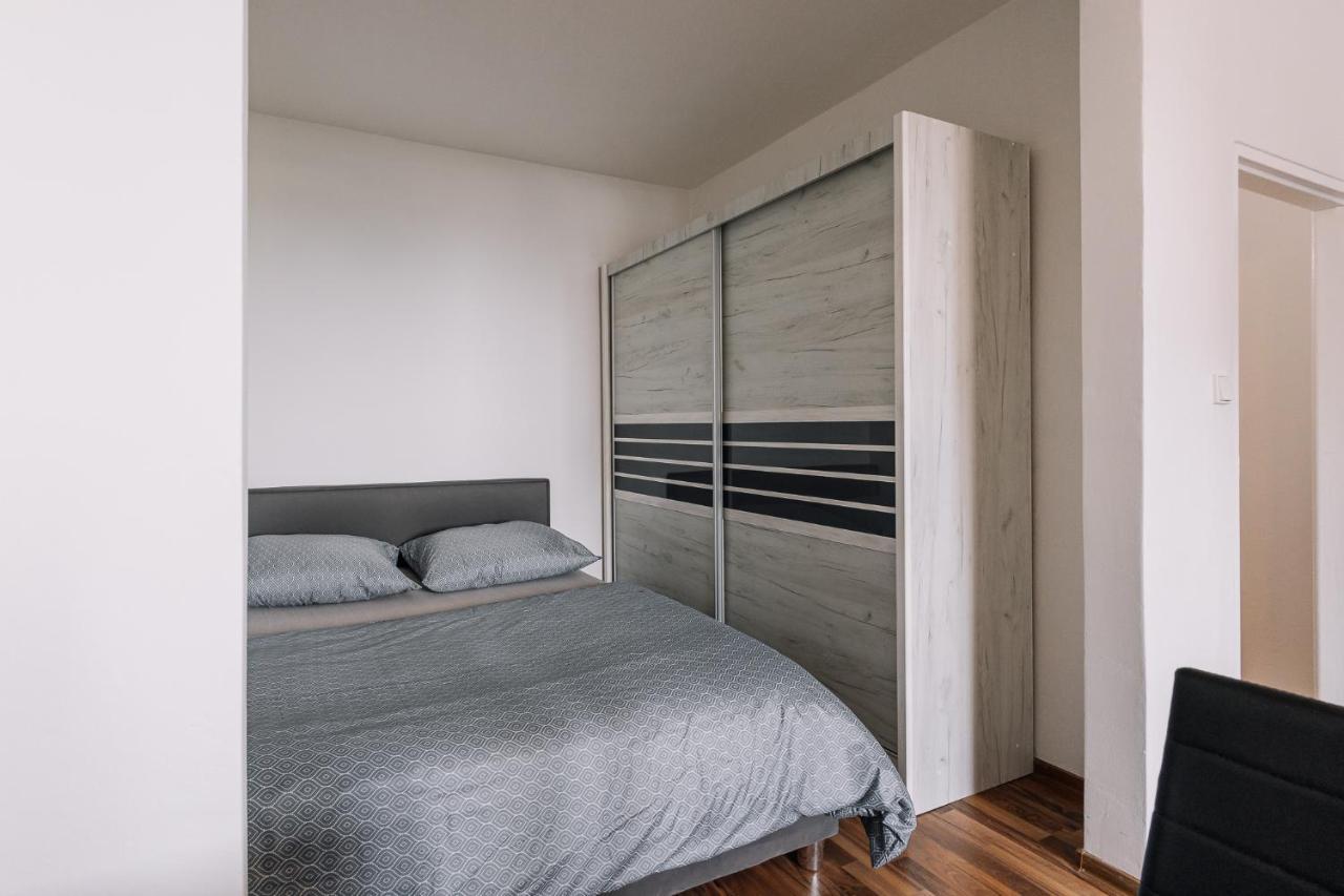 Cozy Apartment In Ruzinov Pozsony Kültér fotó