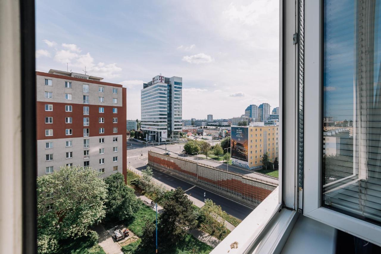 Cozy Apartment In Ruzinov Pozsony Kültér fotó